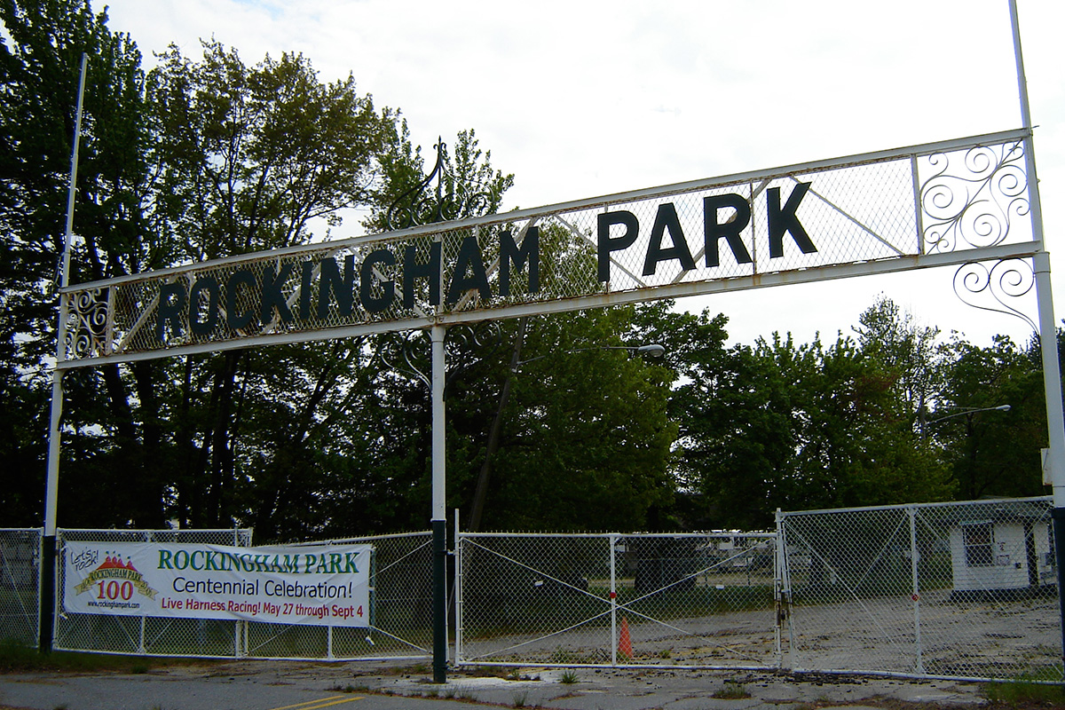 Rockingham Park gate in 2006
